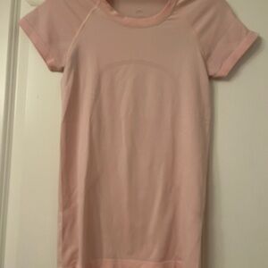 Lululemon Swiftly Tech Short Sleeve Shirt 2.0 Pale Pink Size 4